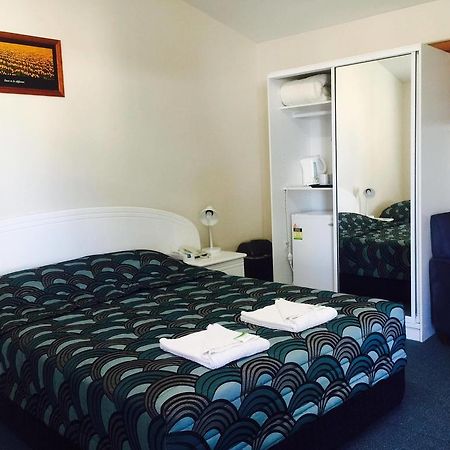 Springsure Overlander Motel מראה חיצוני תמונה