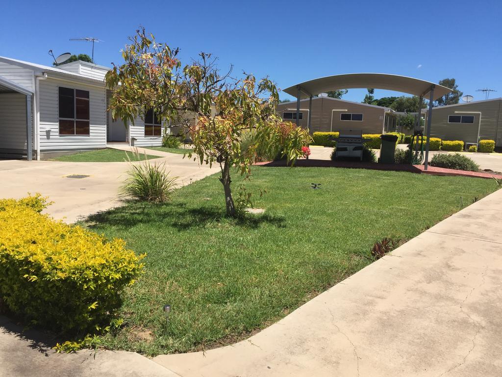 Springsure Overlander Motel מראה חיצוני תמונה