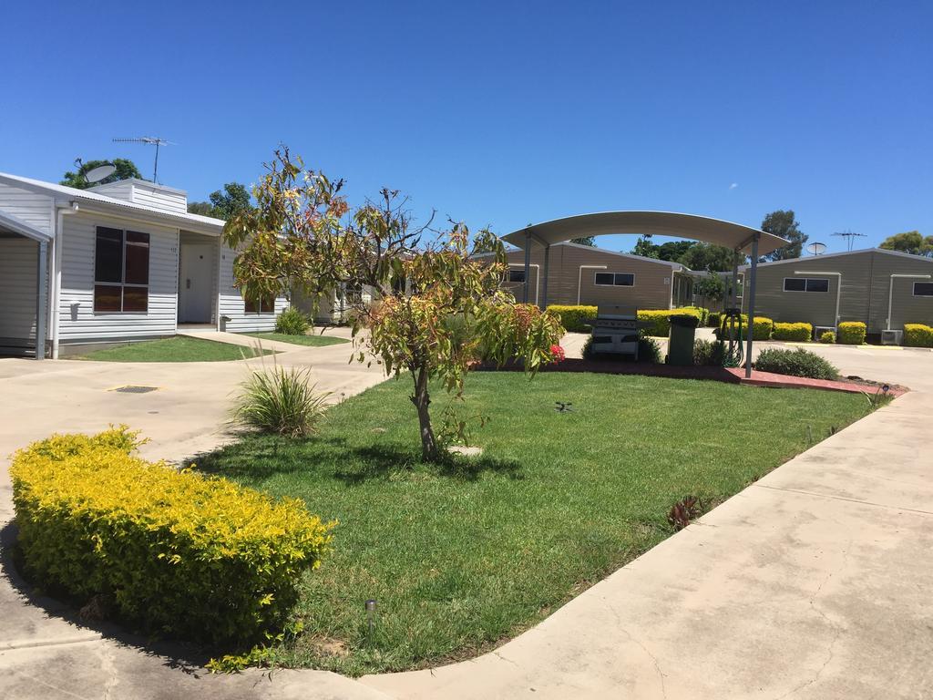 Springsure Overlander Motel מראה חיצוני תמונה